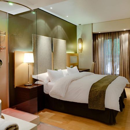 Protea Hotel By Marriott Bloemfontein Willow Lake Extérieur photo
